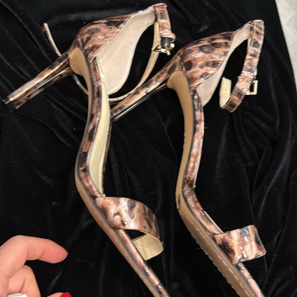 Vince Camuto strappy heels - Picture 3 of 9